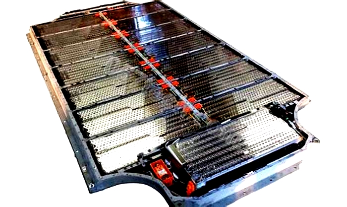 How much does it cost to replace a Tesla battery