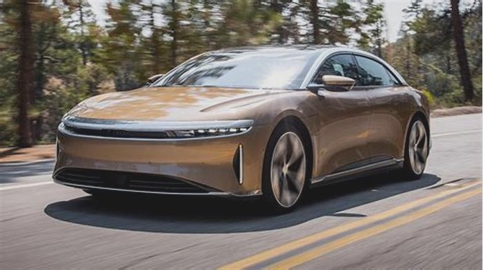 Lucid Air Dream Edition: Premium Electric Sedan with Tesla Rivalry